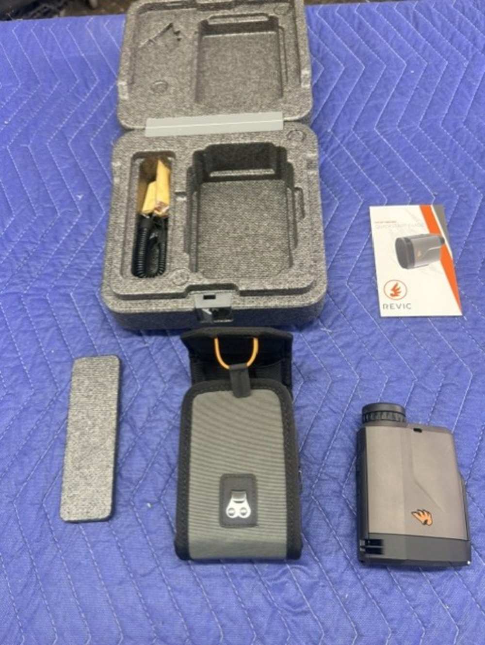 Revic BR4 Ballistic Rangefinder - Maximum Range: 4000 yds - like new-img-1