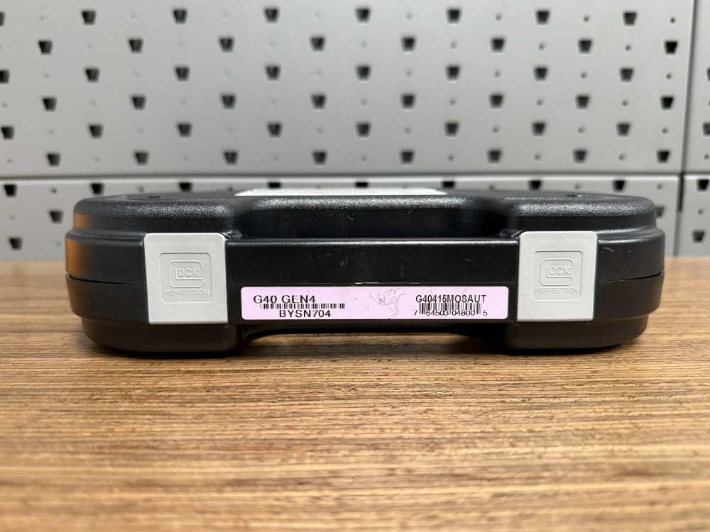 Glock 40 MOS 10mm 15rd VERY CLEAN Like-New No Reserve PENNY AUCTION-img-48