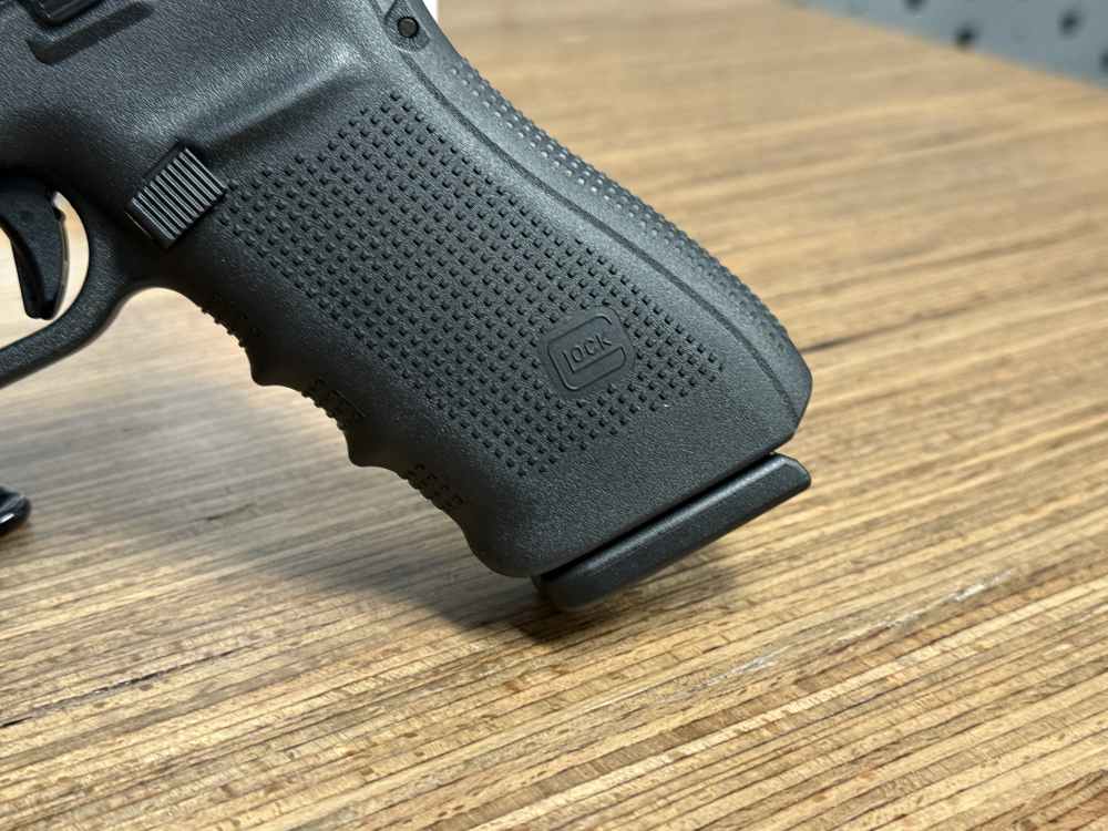 Glock 40 MOS 10mm 15rd VERY CLEAN Like-New No Reserve PENNY AUCTION-img-12