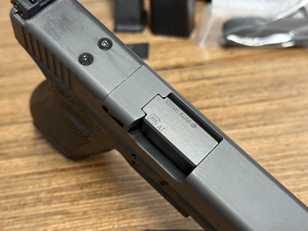 Glock 40 MOS 10mm 15rd VERY CLEAN Like-New No Reserve PENNY AUCTION-img-14