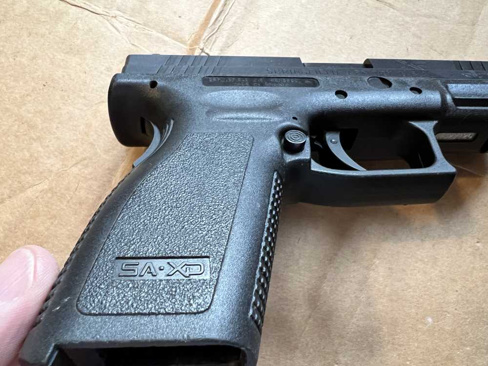 Springfield Armory XD XD9 9mm, 2- 16rd mags, case, $1 starting bid-img-20