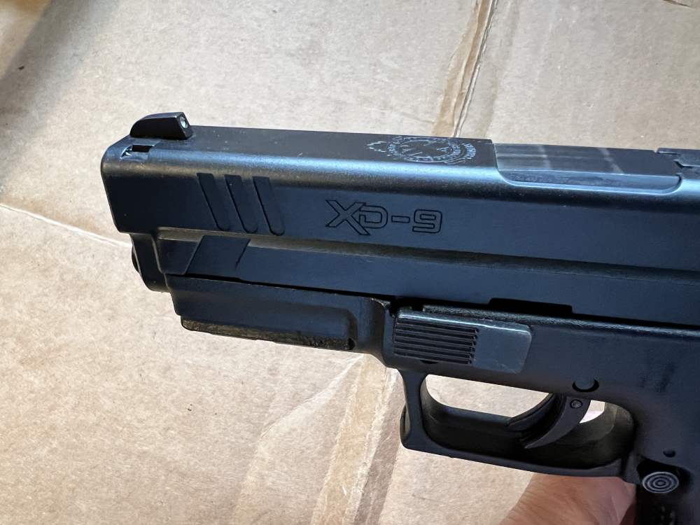 Springfield Armory XD XD9 9mm, 2- 16rd mags, case, $1 starting bid-img-16