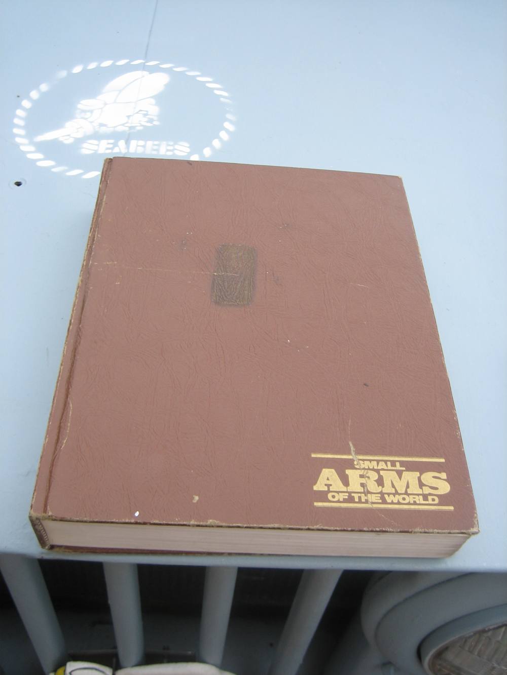 SMALL ARMS OF THE WORLD BOOK HARD BACK-img-0