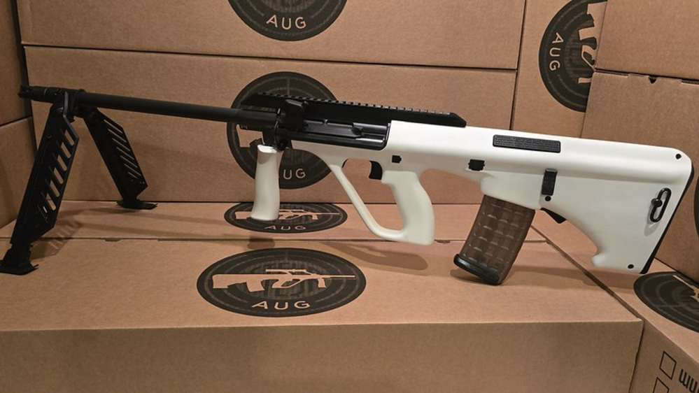 Steyr AUG rifle with 2 barrels 24 inch -img-9