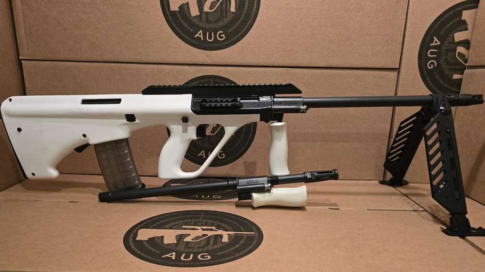 Steyr AUG rifle with 2 barrels 24 inch -img-1