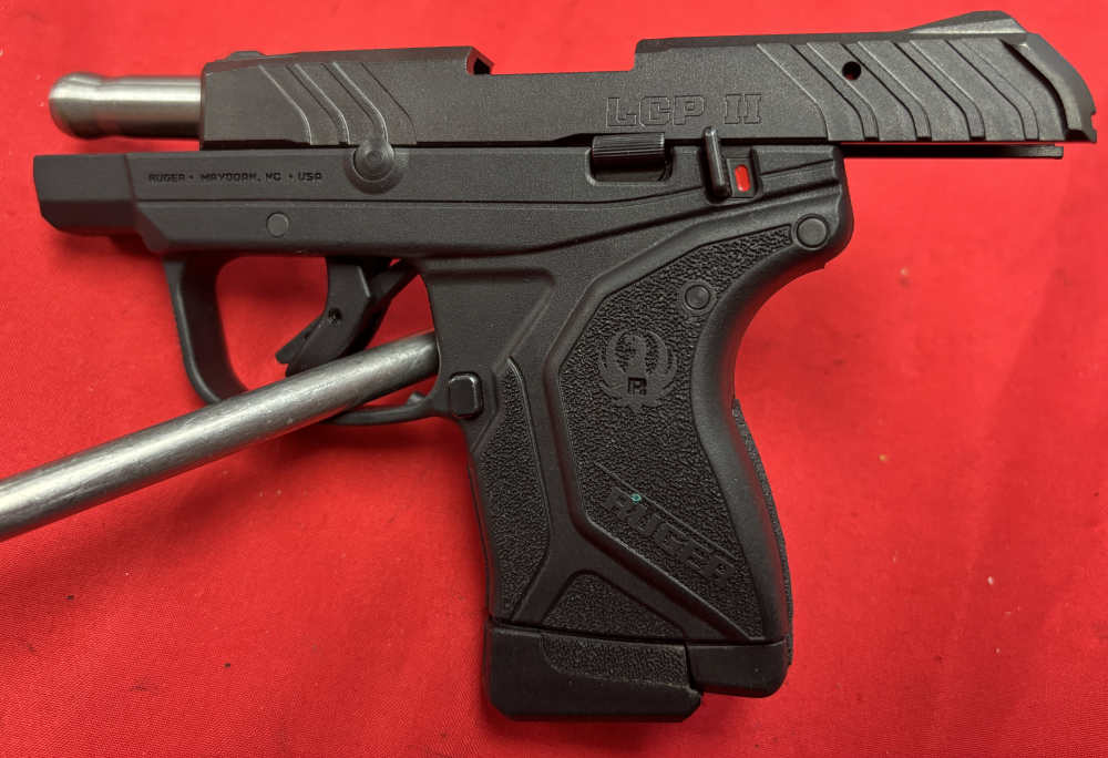 Ruger LCPII .22lr pistol box 1-10rd mag 2.8" -img-5