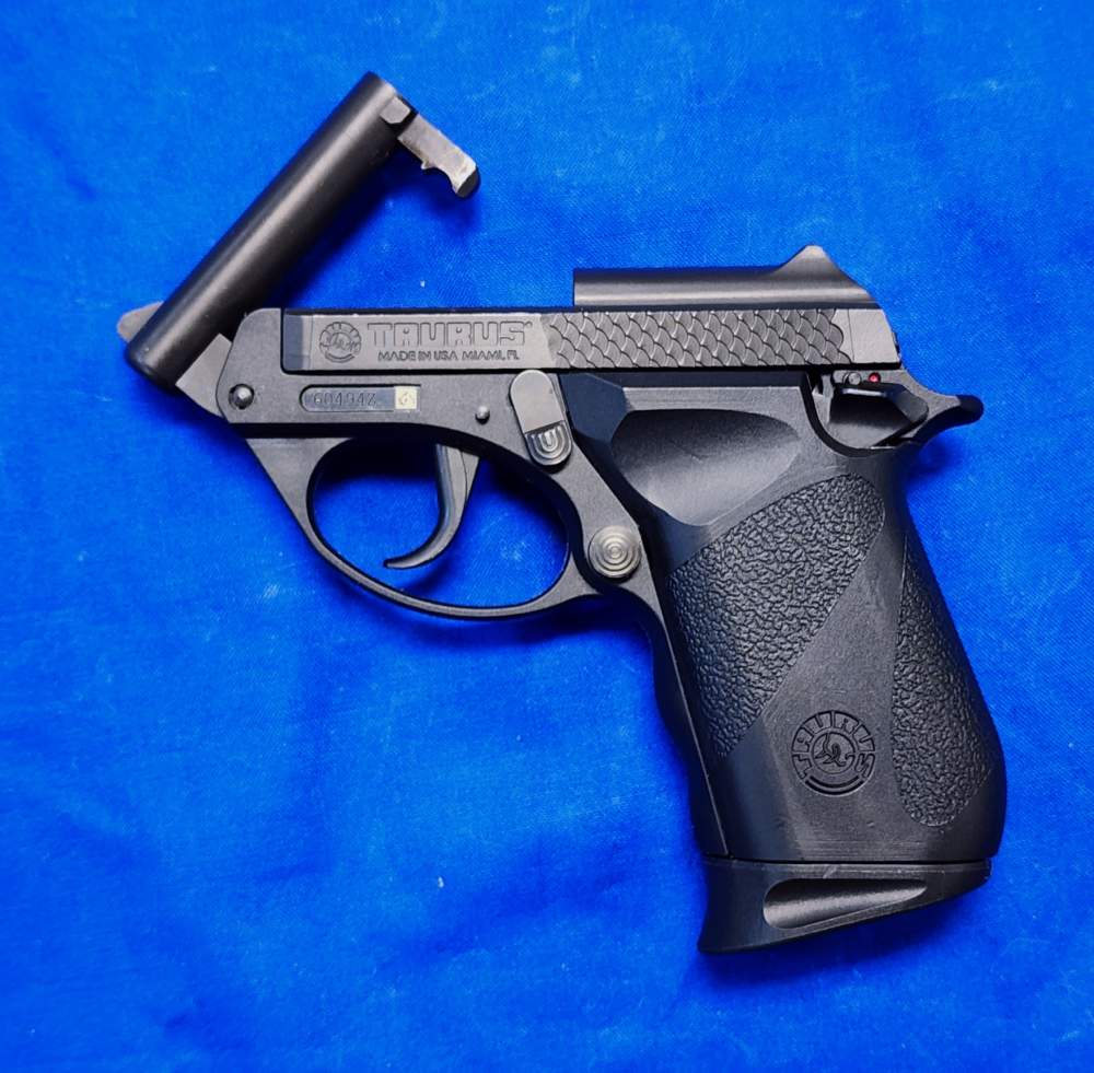 TAURUS PT-22 .22 LR 2.3" TIP-UP MIAMI-MADE - EXCELLENT CONDITION-img-1
