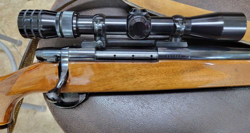 WEATHERBY Vanguard 300 Win Mag Rifle Japan/South Gate CA W/Redfield-img-2