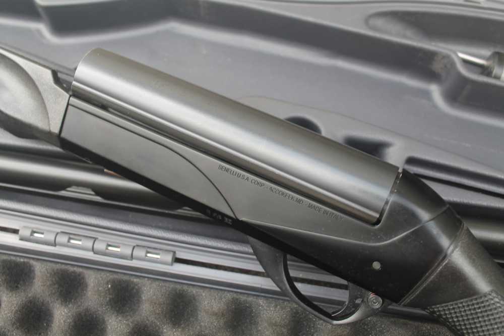 Benelli Cordoba 12 Ga 30” Ported Barrel  3” Chamber  in hard case Excellent-img-6