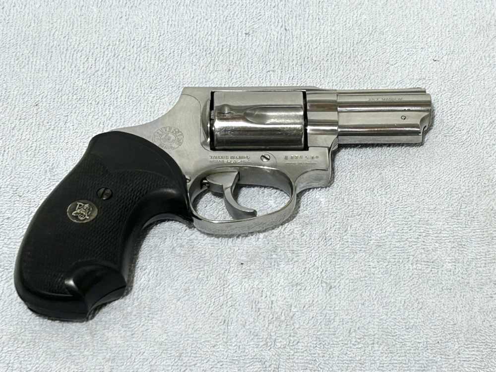 Taurus model 605 Stainless Steel .357 mag 2.5" bbl Nice 357mag or 38 spl -img-1