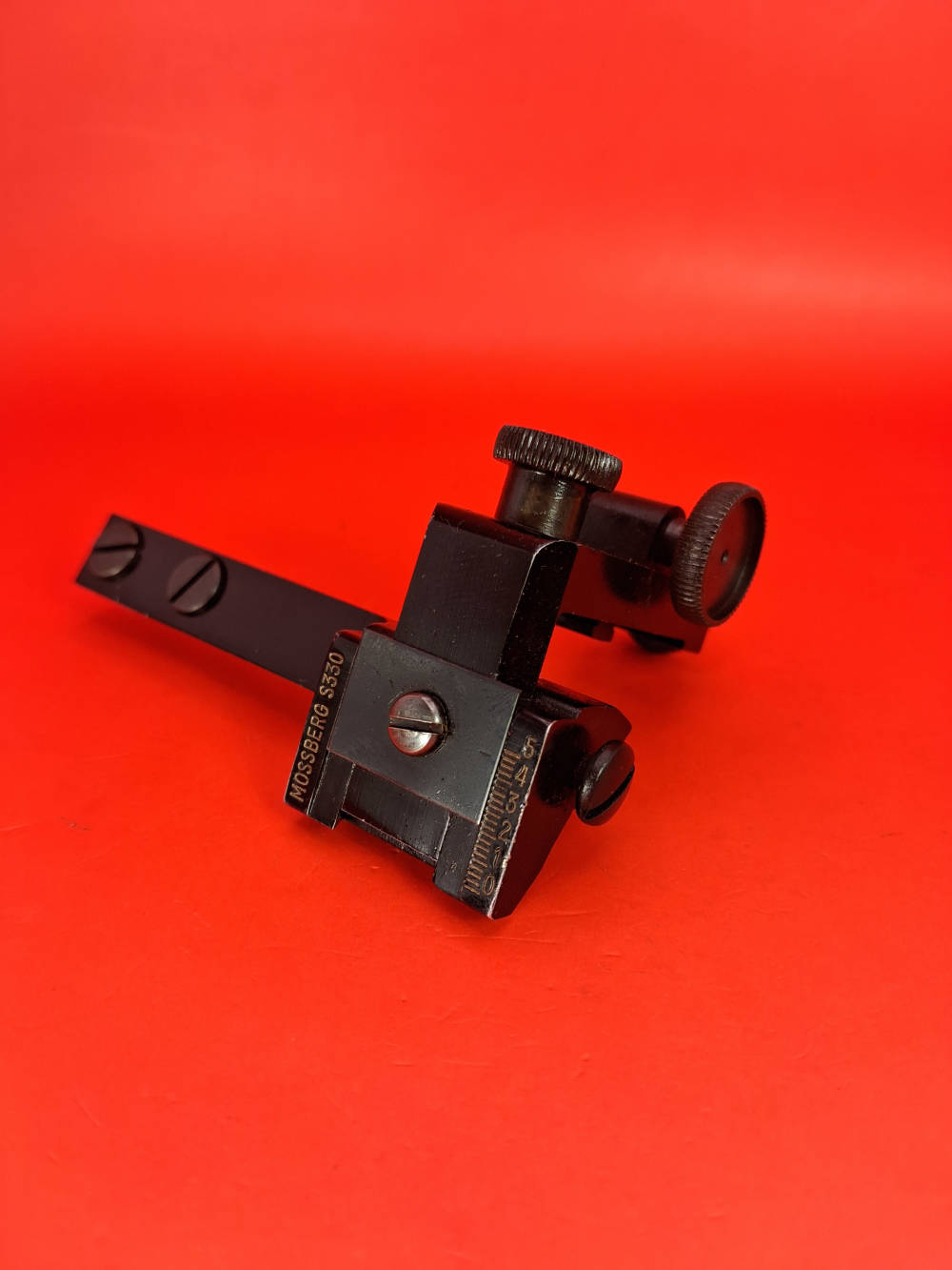 Mossberg S330 Receiver Peep Sight Target Aperture Complete with Screws-img-0