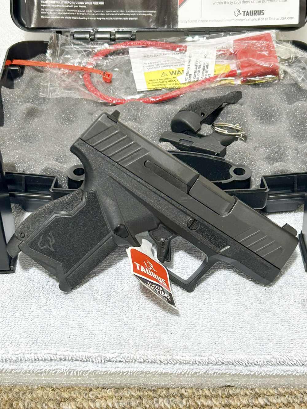 Taurus GX4 9mm NIB 3.06" bbl GX4M931 NIB sub-compact Micro pistol-img-4