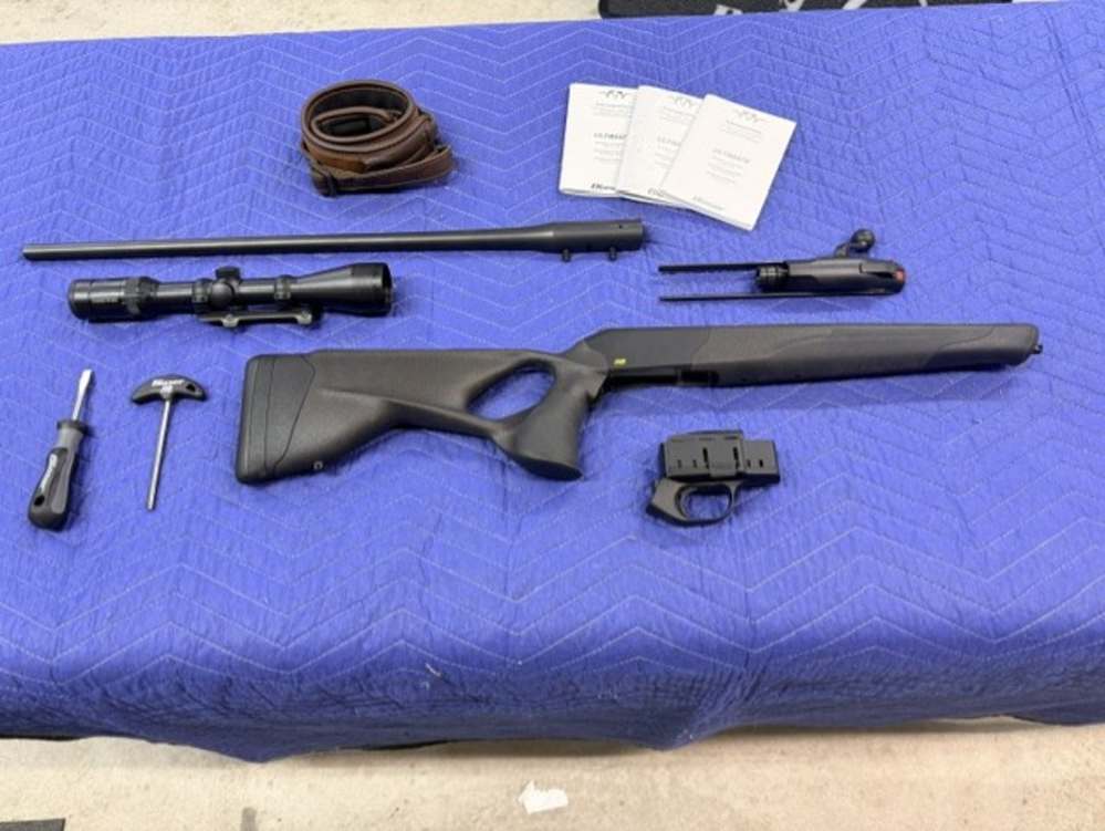 unfired Blaser R8 Ultimate with adjustable comb and stock in 300 wm. -img-3