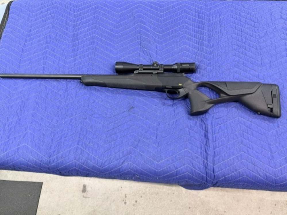 unfired Blaser R8 Ultimate with adjustable comb and stock in 300 wm. -img-6