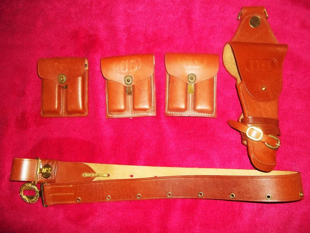 US Military Leather Replica Colt 1911 Holster, Belt & Magazine Holders-img-0