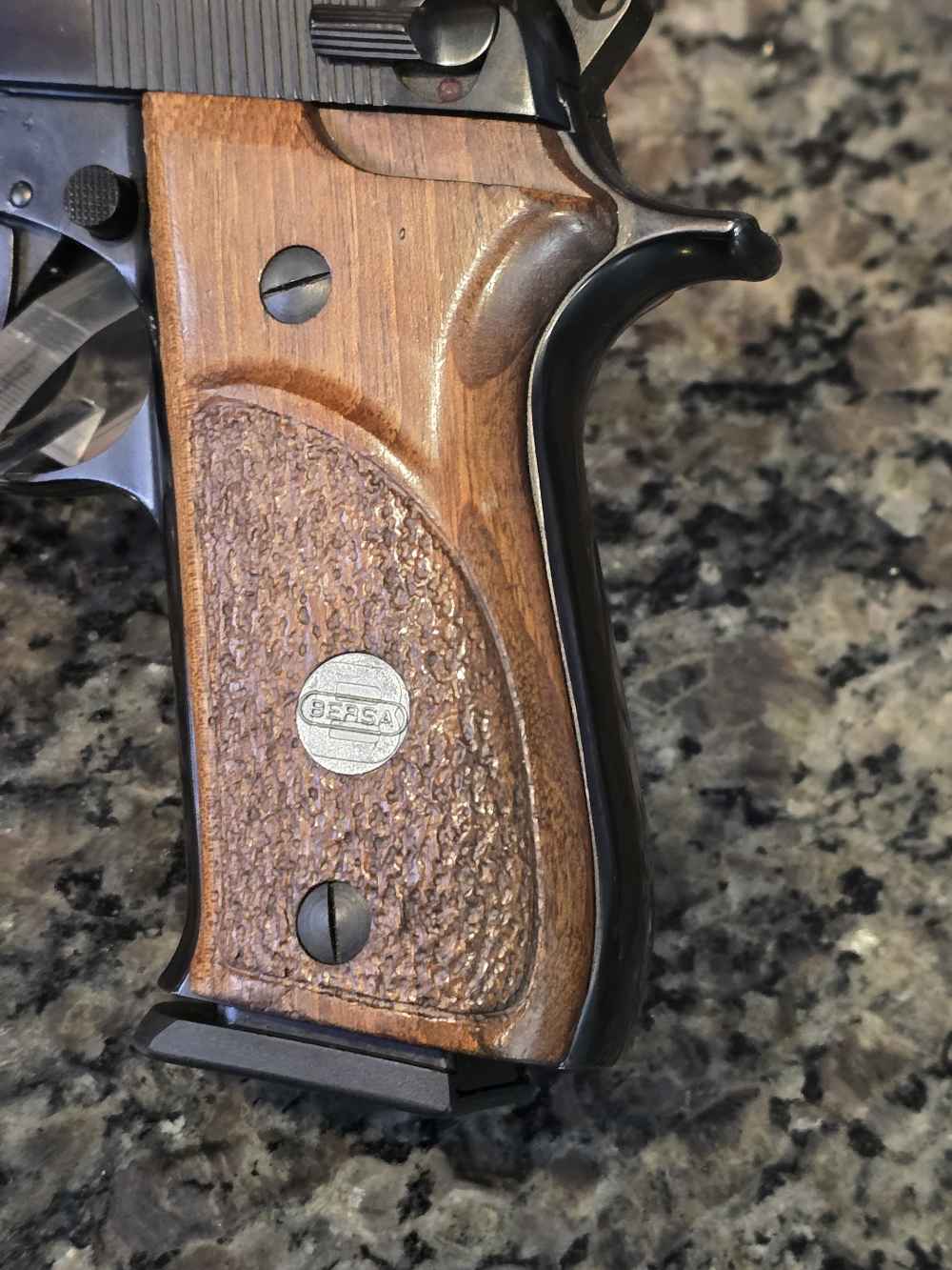 Bersa Model 86 Double Stack 15 round-img-1