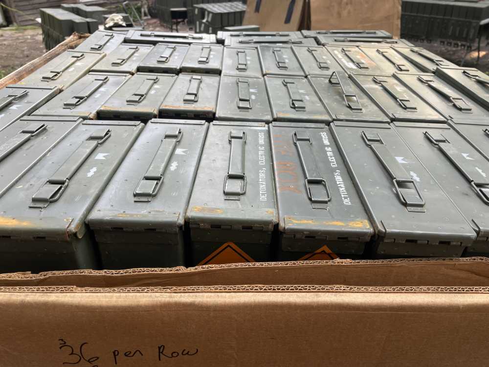 210 ammo cans 30 caliber m19a2 clean -img-0
