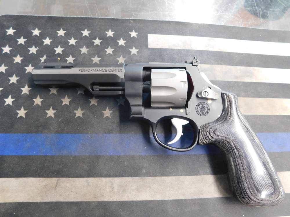 Smith and Wesson 327 Performance Center WR JERRY MICULEK 9mm-img-5