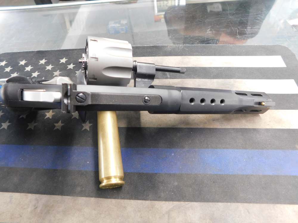 Smith and Wesson 327 Performance Center WR JERRY MICULEK 9mm-img-9