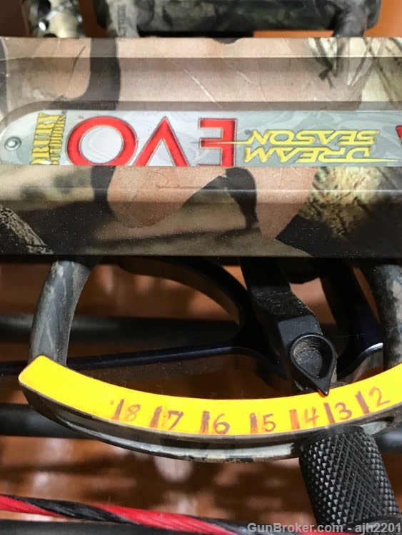PSE CARBON AIR  bow LEFT HANDED (MAKE ME A REASONABLE OFFER)-img-11