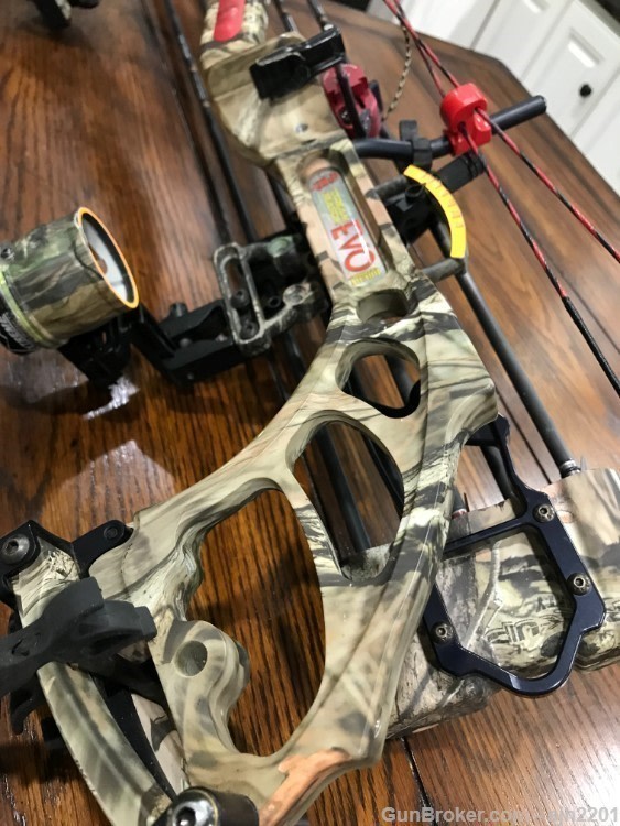 PSE CARBON AIR  bow LEFT HANDED (MAKE ME A REASONABLE OFFER)-img-4