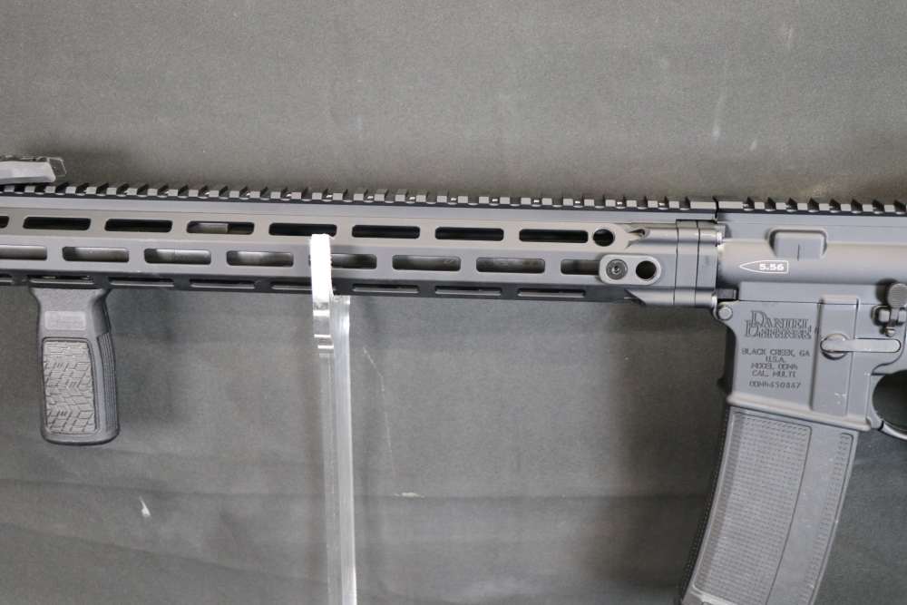 Daniel Defense DDM4 V7 5.56 NATO 16" - M-LOK 15" Rail - (1) 32rd Mag-img-21