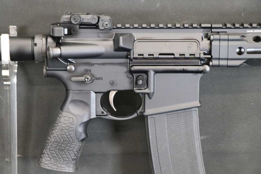 Daniel Defense DDM4 V7 5.56 NATO 16" - M-LOK 15" Rail - (1) 32rd Mag-img-3