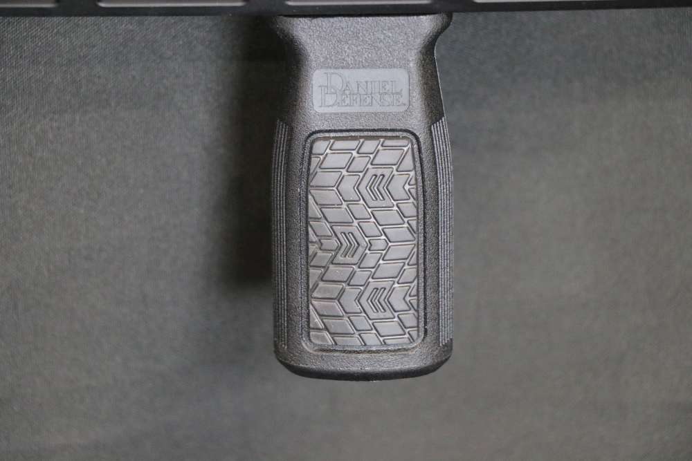 Daniel Defense DDM4 V7 5.56 NATO 16" - M-LOK 15" Rail - (1) 32rd Mag-img-14