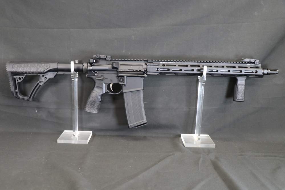 Daniel Defense DDM4 V7 5.56 NATO 16" - M-LOK 15" Rail - (1) 32rd Mag-img-0