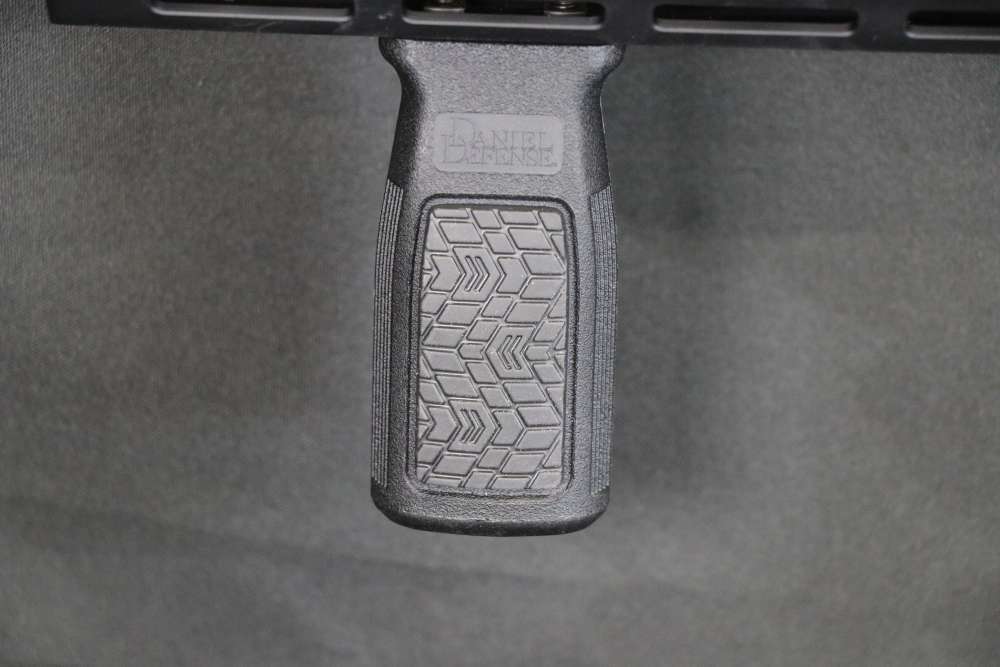Daniel Defense DDM4 V7 5.56 NATO 16" - M-LOK 15" Rail - (1) 32rd Mag-img-20