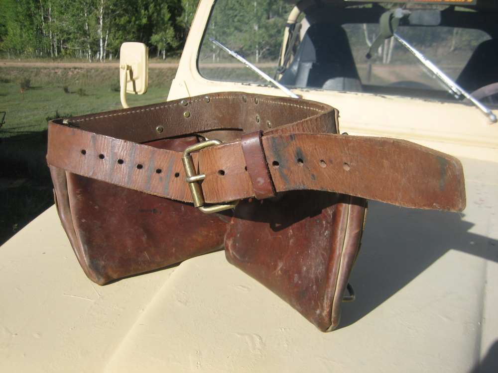 LEATHER TOOL BELT FROM COLORADO VERY NICE USED CONDITION!-img-1