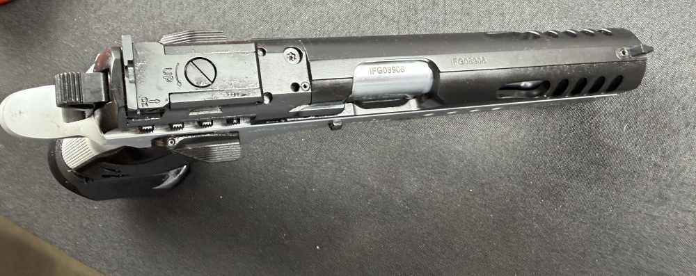 Tanfoglio Defiant Limited Master Duotone 10mm OPTIC READY *RARE* NO RESERVE-img-9