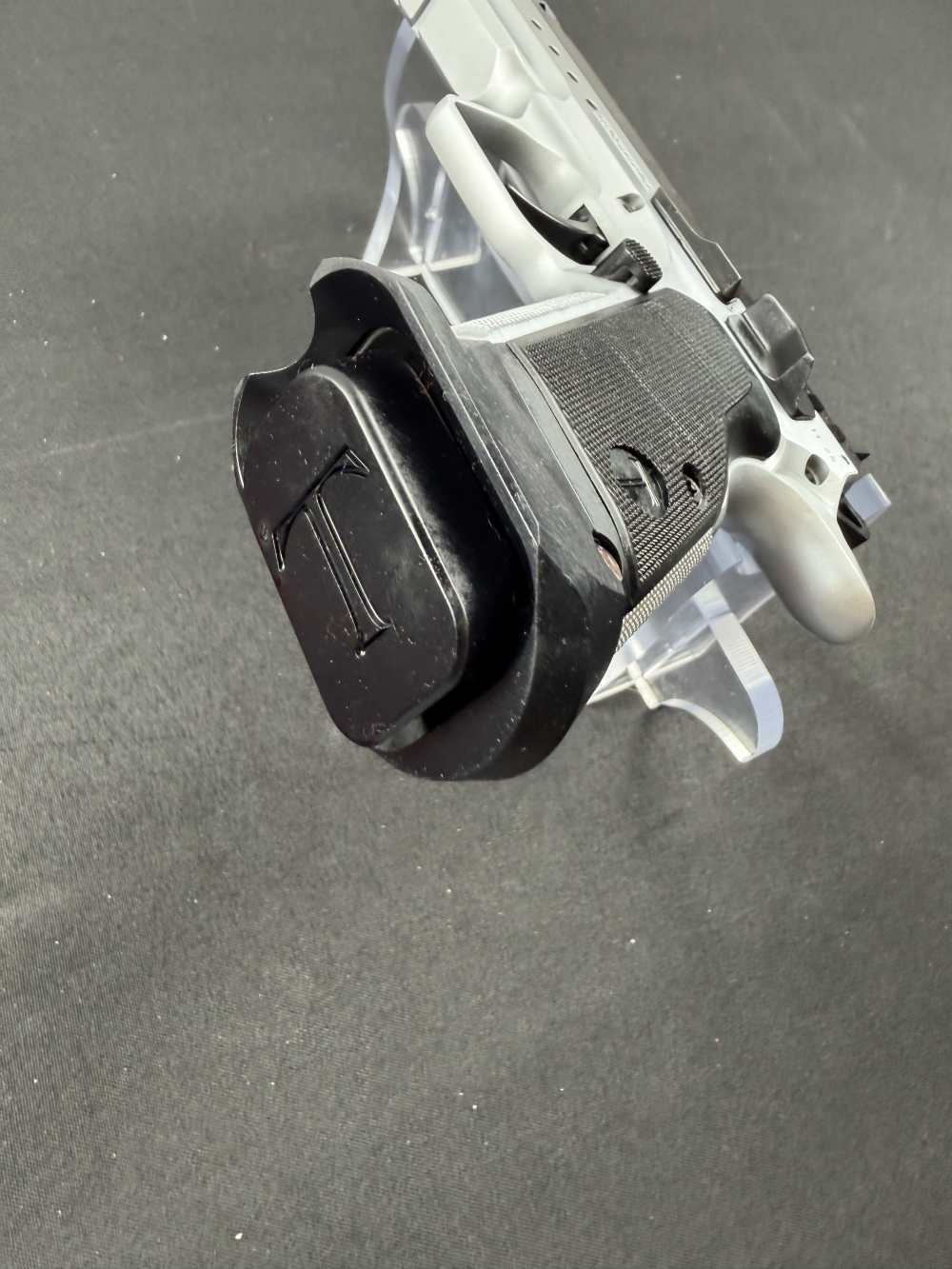 Tanfoglio Defiant Limited Master Duotone 10mm OPTIC READY *RARE* NO RESERVE-img-4