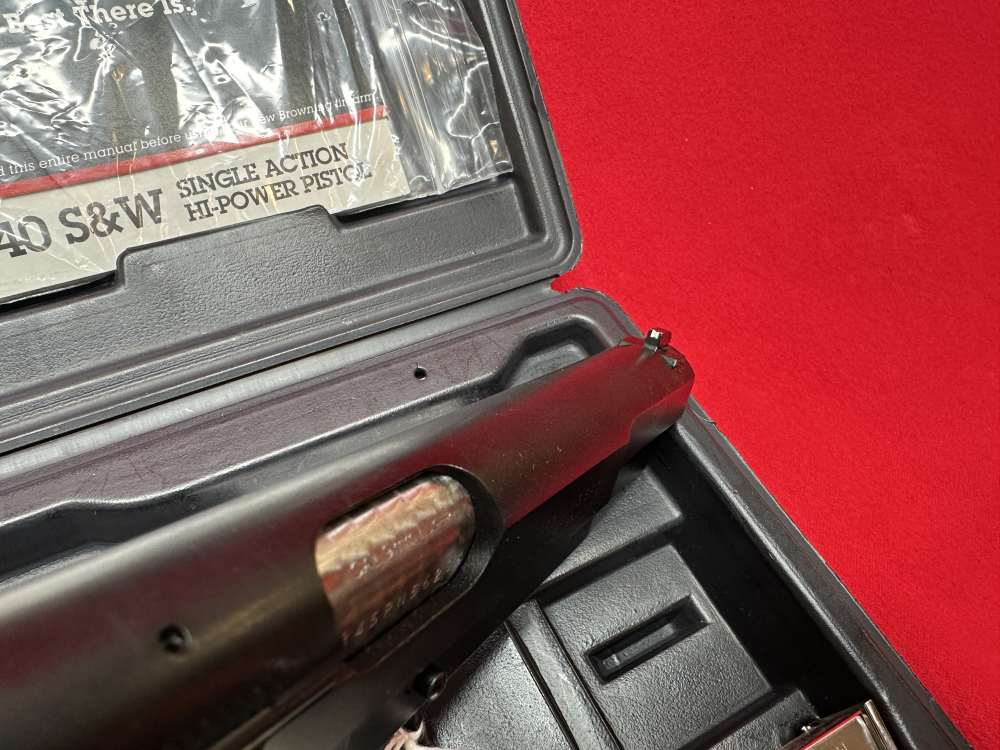 Browning hi power semi-auto pistol-img-3