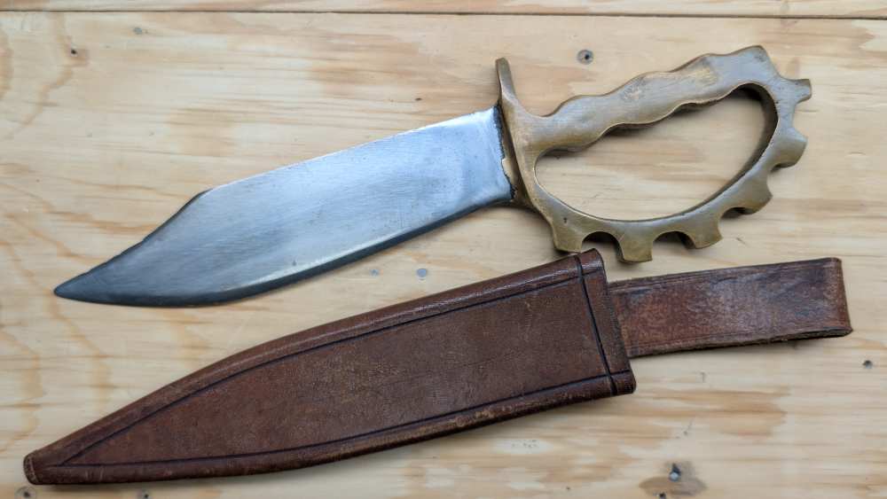 WWII Australian Cogwheel Knuckle Knife D-Guard Trench Bowie & Sheath-RARE-img-0