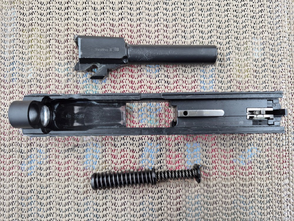 Sig Sauer P320CA Used 1-17rnd Mag Factory Case-img-4
