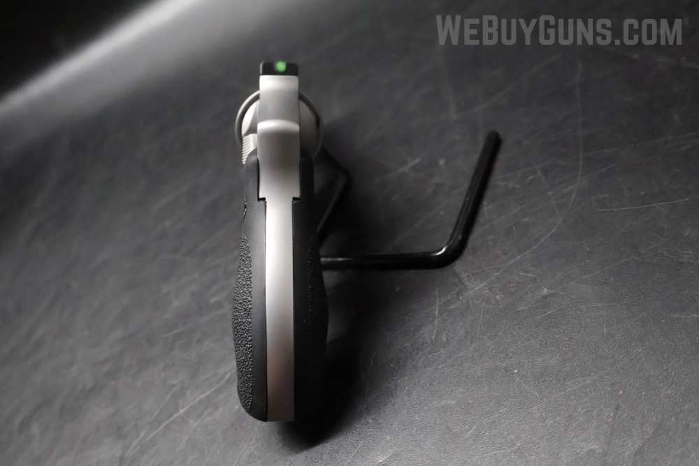Smith and Wesson 940 Carry Revolver 9mm Parabellum-img-12