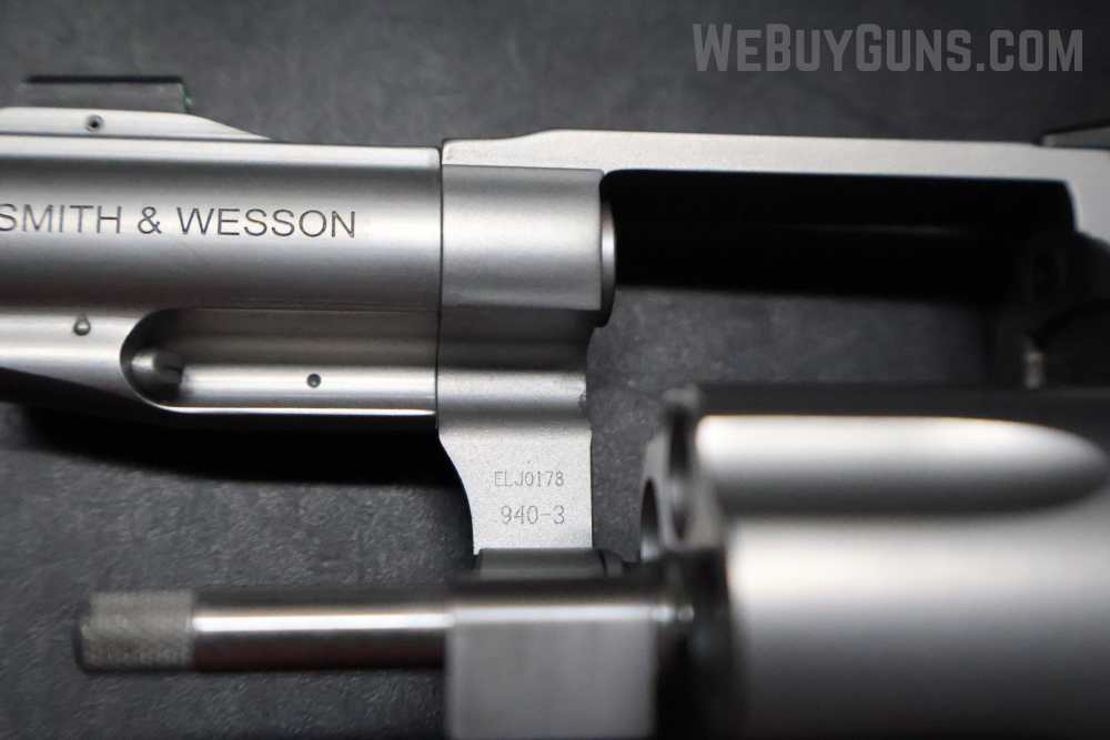Smith and Wesson 940 Carry Revolver 9mm Parabellum-img-19