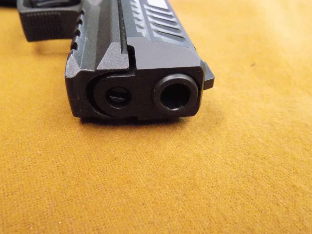 H&K VP9-B P1 9mm Semi Auto Pistol Night Sights, 3-17 Rnd, Mags, Like New -img-10
