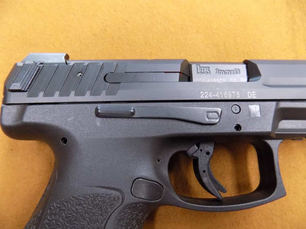 H&K VP9-B P1 9mm Semi Auto Pistol Night Sights, 3-17 Rnd, Mags, Like New -img-2