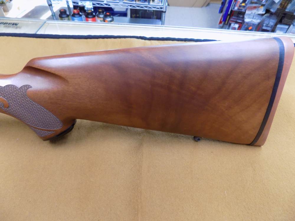 Winchester 70 Feather weight Bolt Rifle in 22-250 -img-5