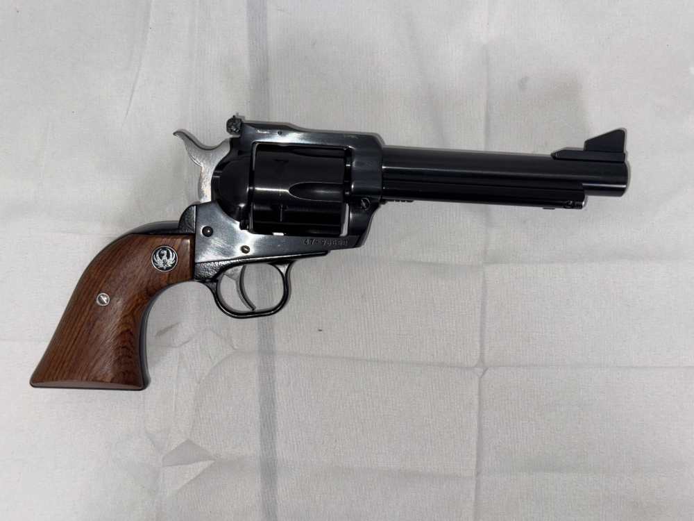 Ruger New Model Blackhawk Convertible 45 Colt/45 ACP Blued w/Box NO RESERVE-img-2