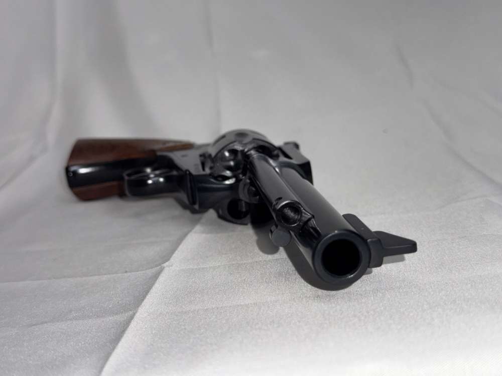 Ruger New Model Blackhawk Convertible 45 Colt/45 ACP Blued w/Box NO RESERVE-img-8