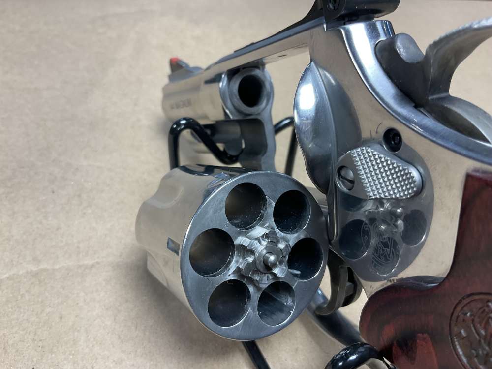 SMITH & WESSON 629-6 DELUXE .44 MAG 3’’-img-14