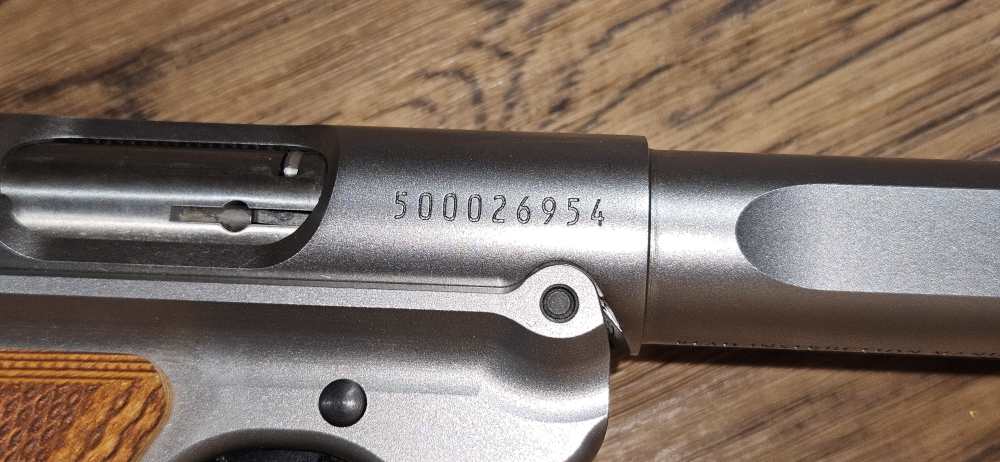 Ruger Mark IV Competition .22 LR Slab Side Bull BBL 40112 EXCELLENT-img-5