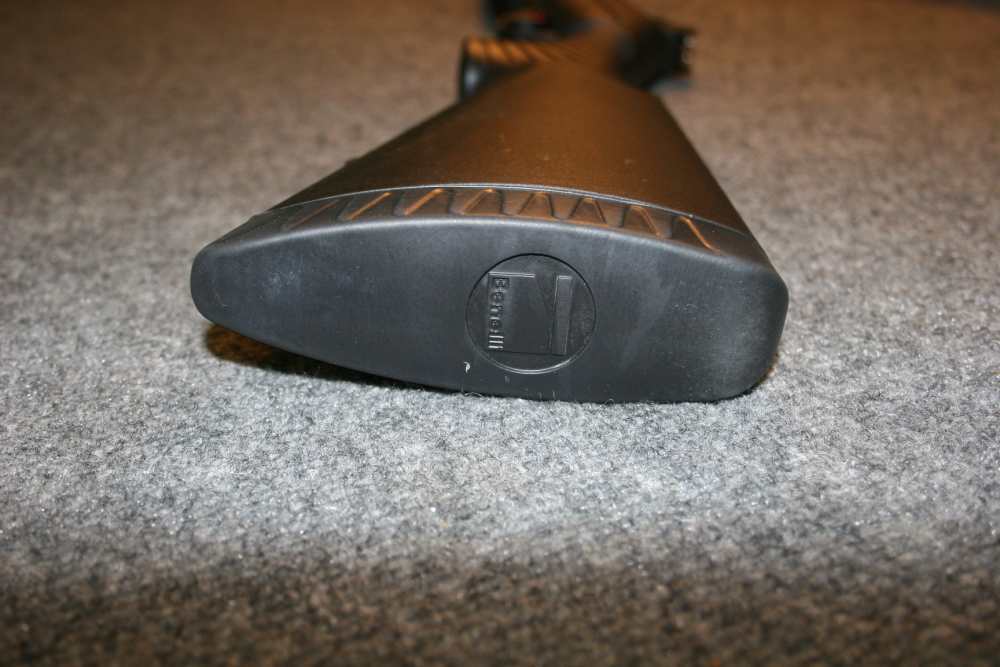 Benelli Nova Tactical shotgun in .12GA Like New!-img-5