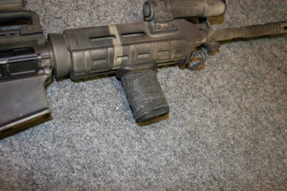 Aero Precision X15 rifle in 5.56 w/ desert camo / EO Tech red dot / Light-img-8