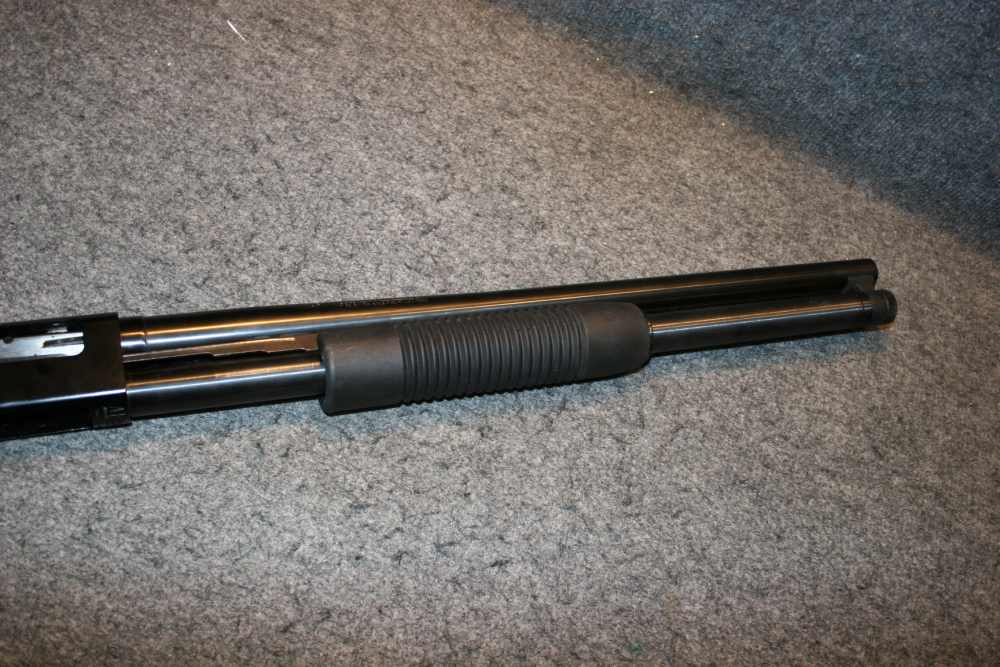 Mossberg 500 shotgun in .12GA 8-shot-img-6