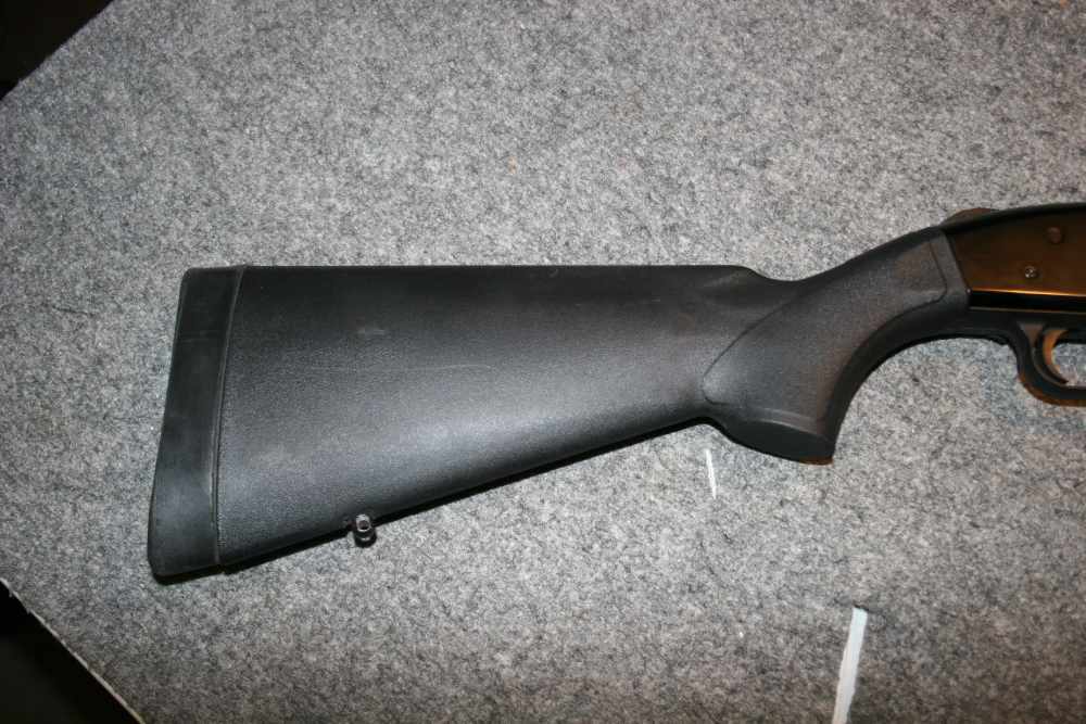 Mossberg 500 shotgun in .12GA 8-shot-img-7