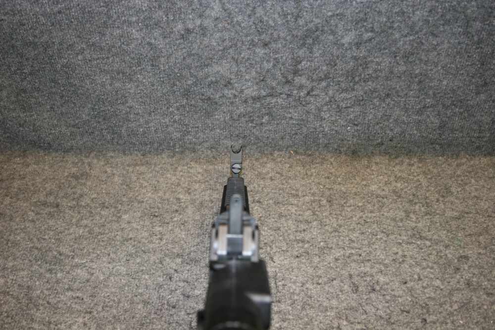 Kel Tec SUB 2000 rifle in .9MM takes Glock mags / foldable firearm-img-7